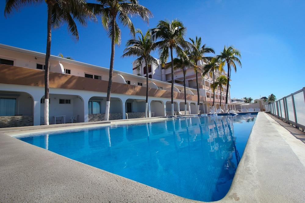 Hotel Marbella Manzanillo Exterior photo